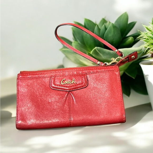 Vintage Coach Red “ Saucy” Leather Wristlet. - Picture 1 of 5